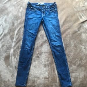 NEW HOLLISTER JEANS